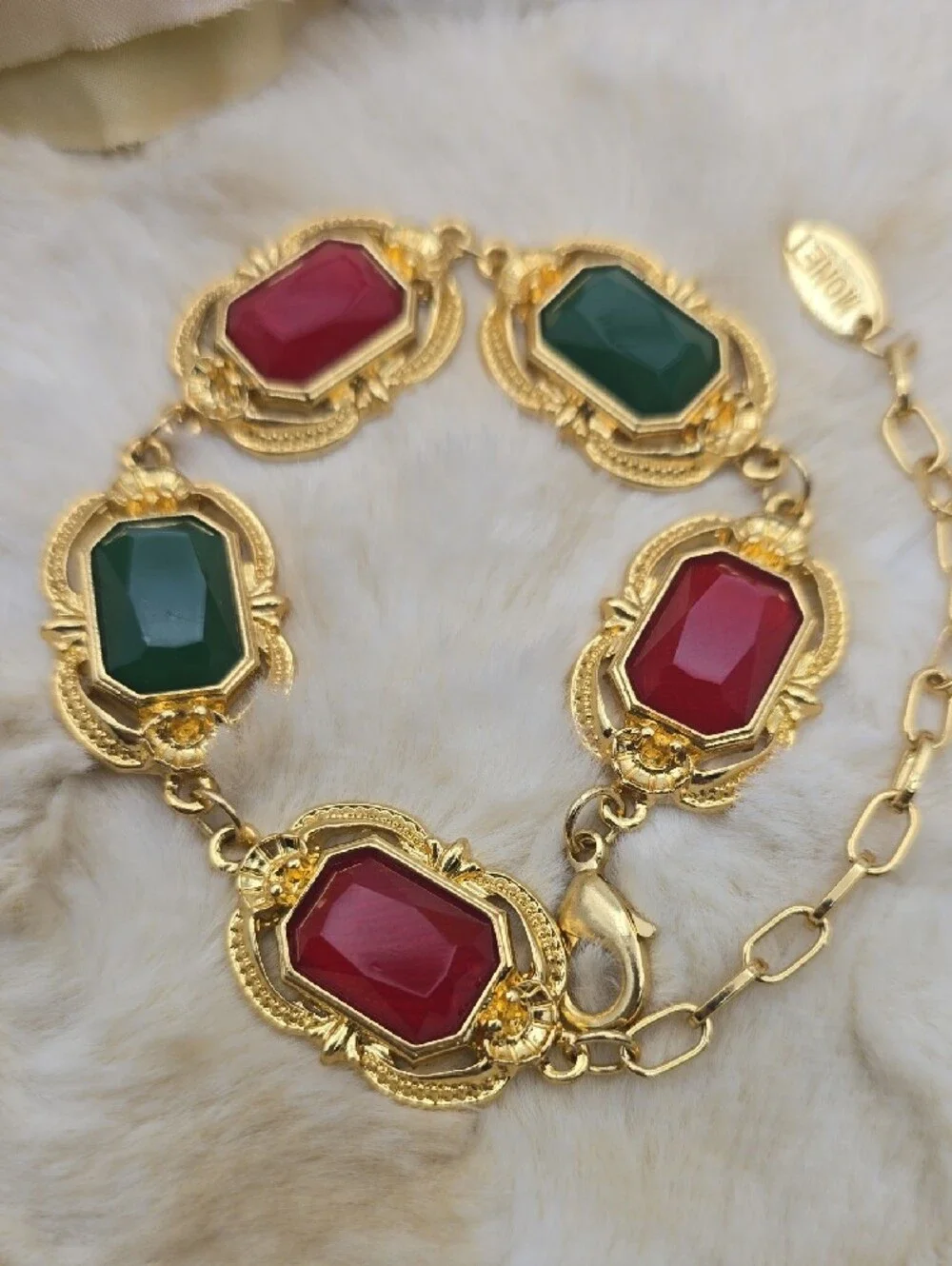 Vtg 80s MONET Gold Tone Red Green Lucite Resin Cabochon Bracelet Retro Runway